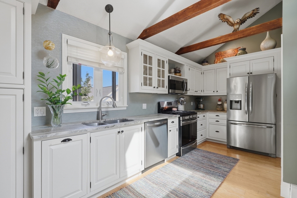 10 Spruce Street, Unit B Danvers, MA 01923 - Photo 4 of 37