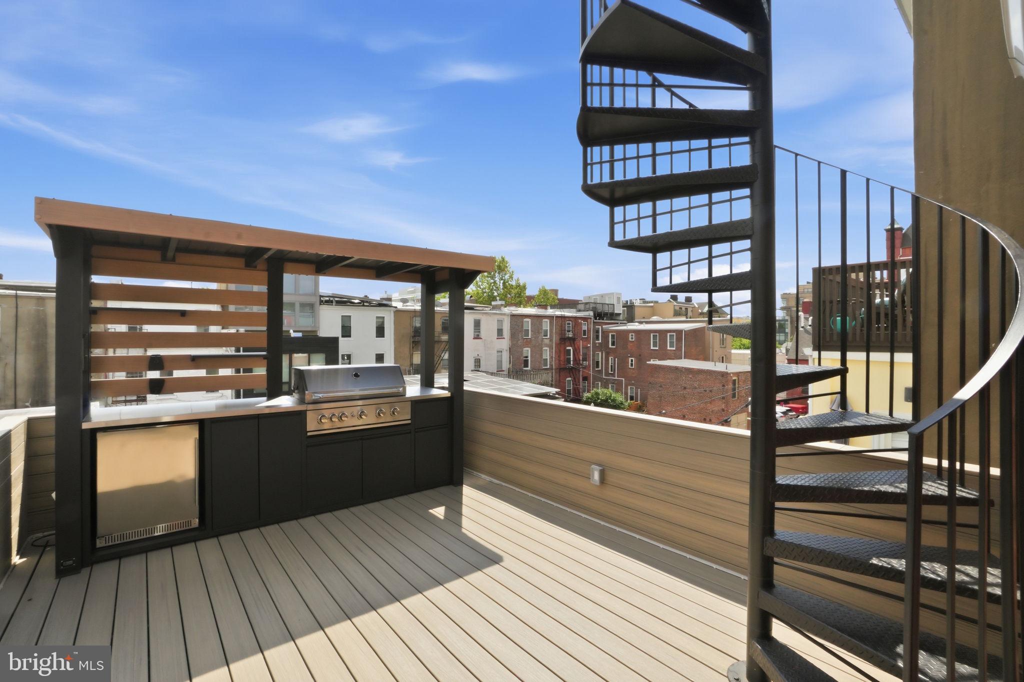 1326 Corcoran Street Northwest Washington, DC 20009 - Photo 24 of 38