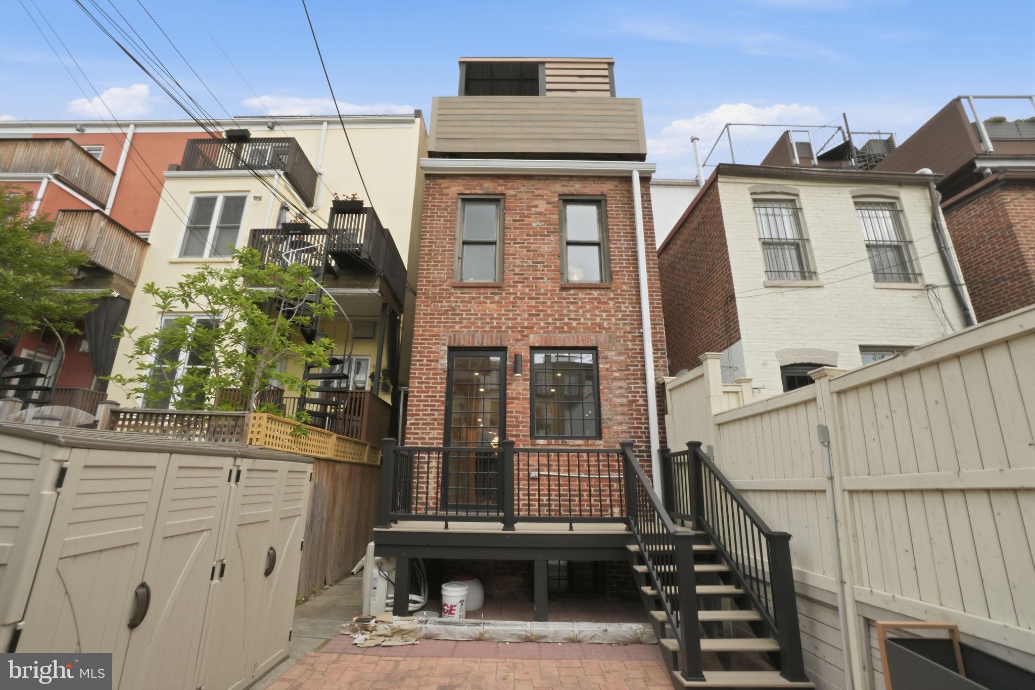 1326 Corcoran Street Northwest Washington, DC 20009 - Photo 26 of 38