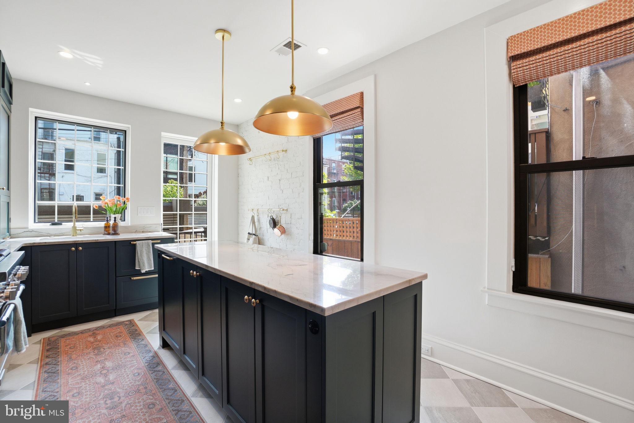 1326 Corcoran Street Northwest Washington, DC 20009 - Photo 28 of 38