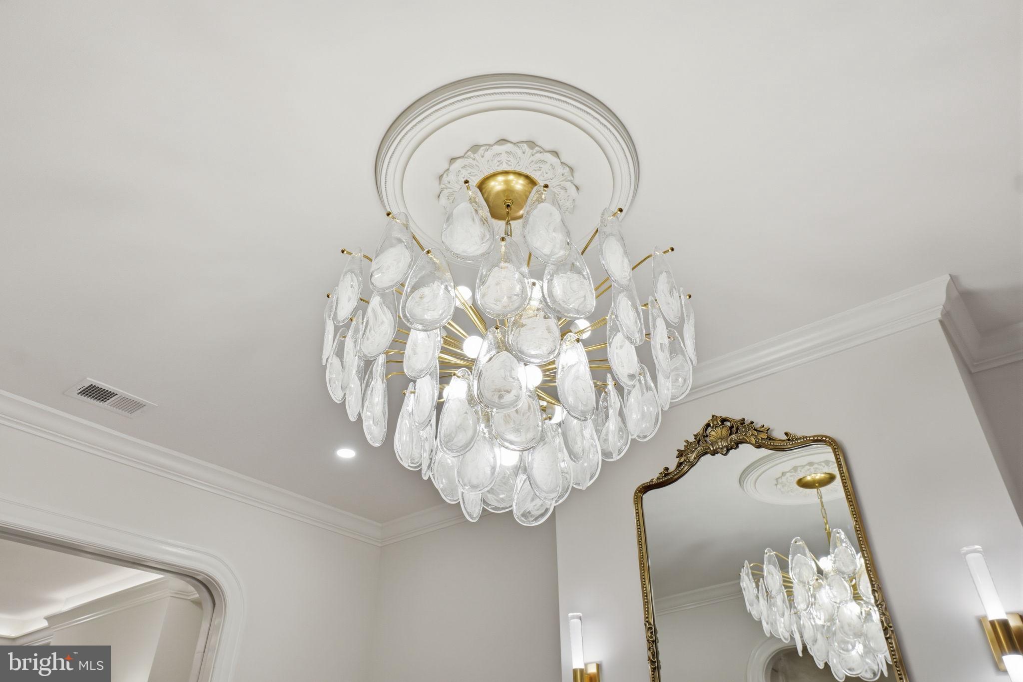 1326 Corcoran Street Northwest Washington, DC 20009 - Photo 4 of 38