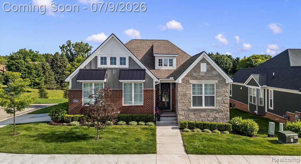 2554 Middleton Street Rochester Hills, MI 48309 - Photo 1 of 38