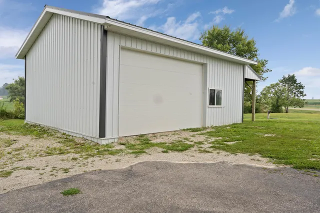 $389,900 | 7320 90th Street Southeast, Stewartville, MN 55976