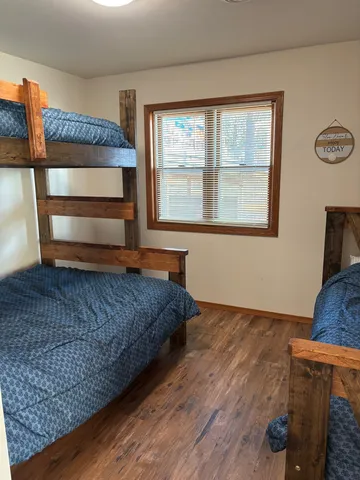 $489,900 | 13763 Lake Shore Lane, Mountain, WI 54149