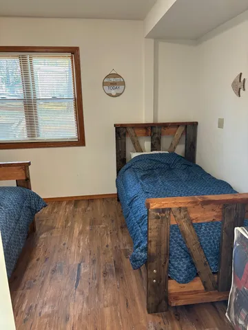 $489,900 | 13763 Lake Shore Lane, Mountain, WI 54149