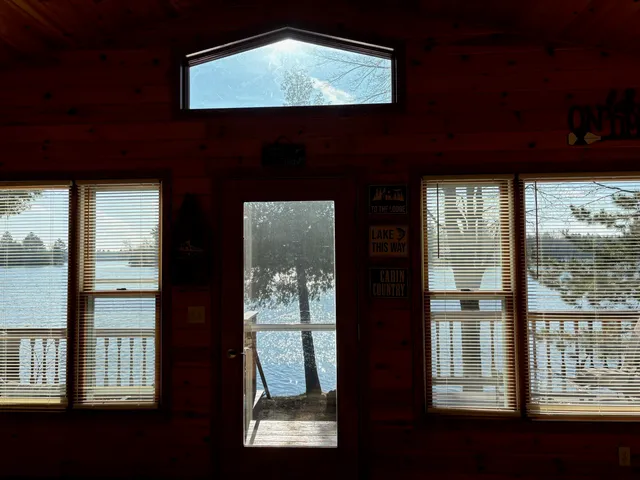 $489,900 | 13763 Lake Shore Lane, Mountain, WI 54149