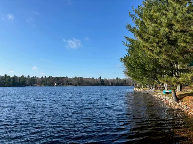 $489,900 | 13763 Lake Shore Lane, Mountain, WI 54149