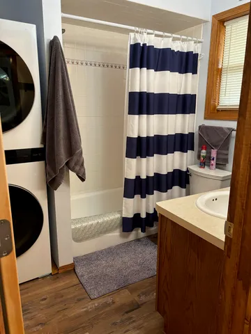 $489,900 | 13763 Lake Shore Lane, Mountain, WI 54149