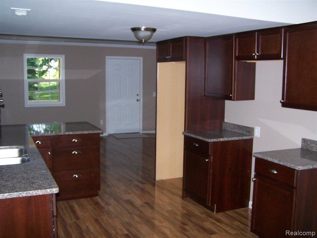 5200 Pelton Road Clarkston, MI 48346 - Photo 3 of 25 Kitchen 2.JPG
