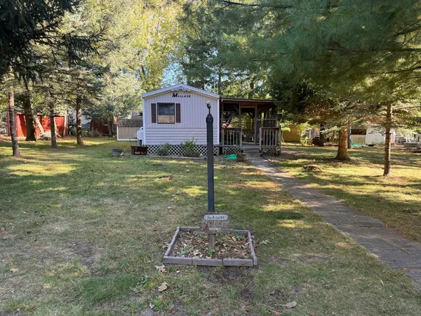 $44,000 | 8-89 Woodhaven Lakes, Sublette, IL 61367