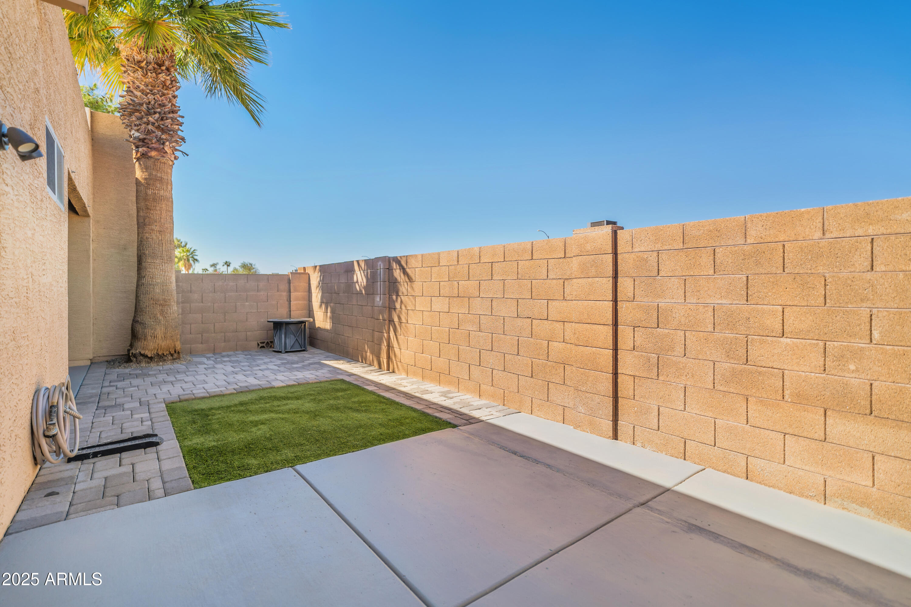 625 North Hamilton Street, Unit 41 Chandler, AZ 85225 - Photo 22 of 25 a view of backyard with a small cabin