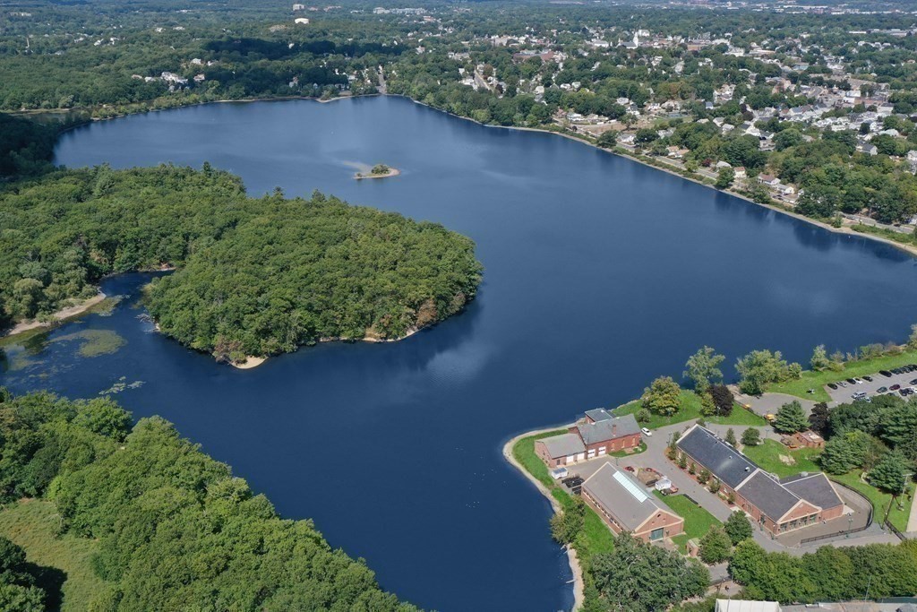 29 Arlington Road, Unit 4 Woburn, MA 01801 - Photo 16 of 16