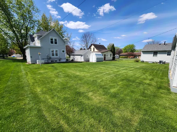 $175,000 | 108 Bergen Street Northwest, Adams, MN 55909