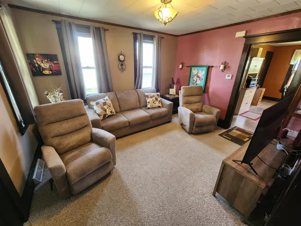 $175,000 | 108 Bergen Street Northwest, Adams, MN 55909