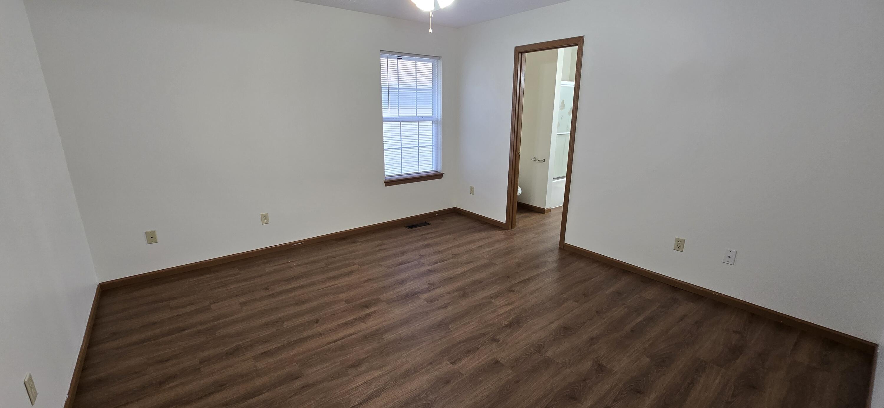 1632 East Adams Street Springfield, MO 65803 - Photo 12 of 27 20260730_190618