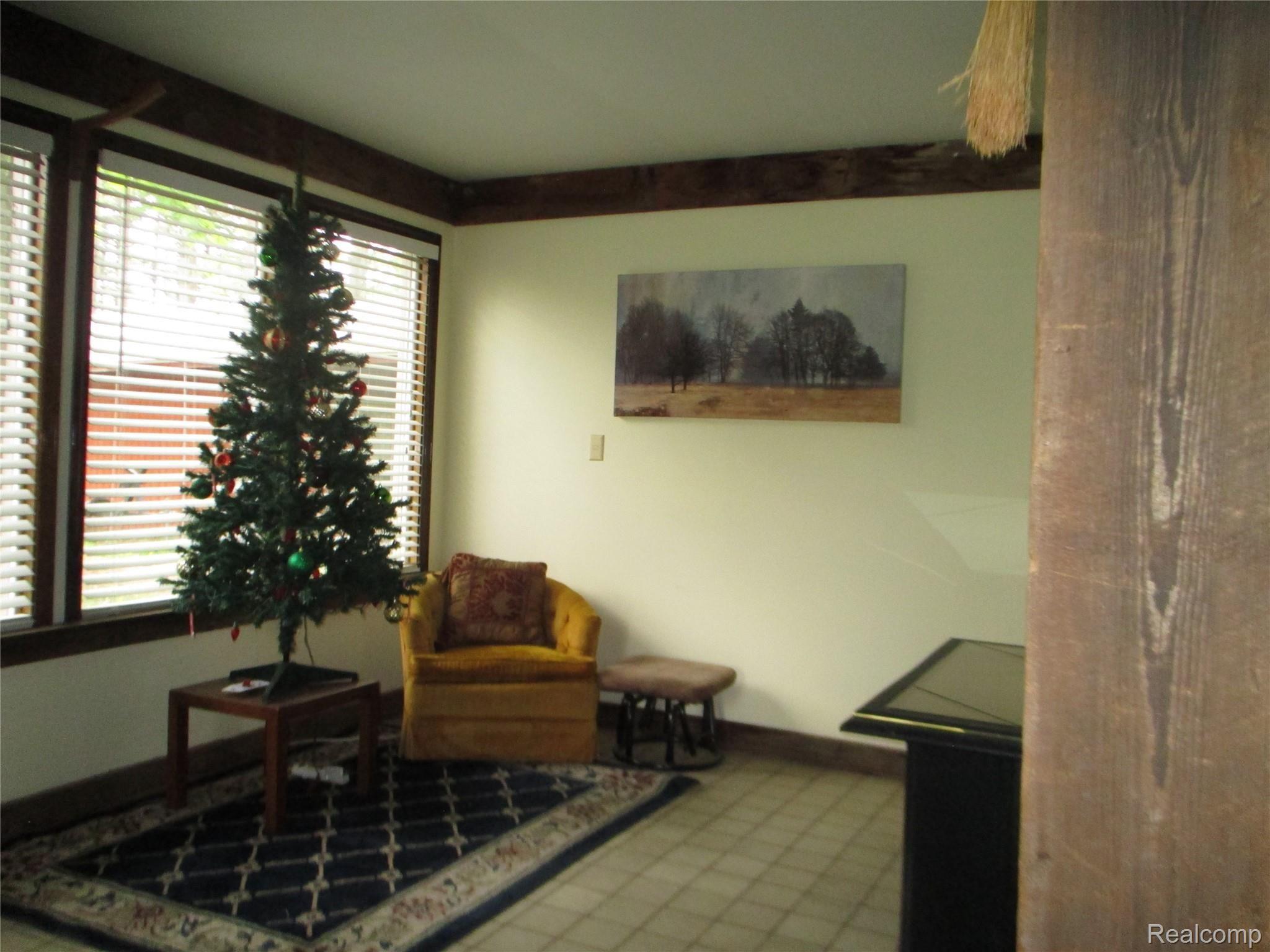 11685 Silver Lake Road Byron, MI 48418 - Photo 14 of 33 IMG_2792.JPG