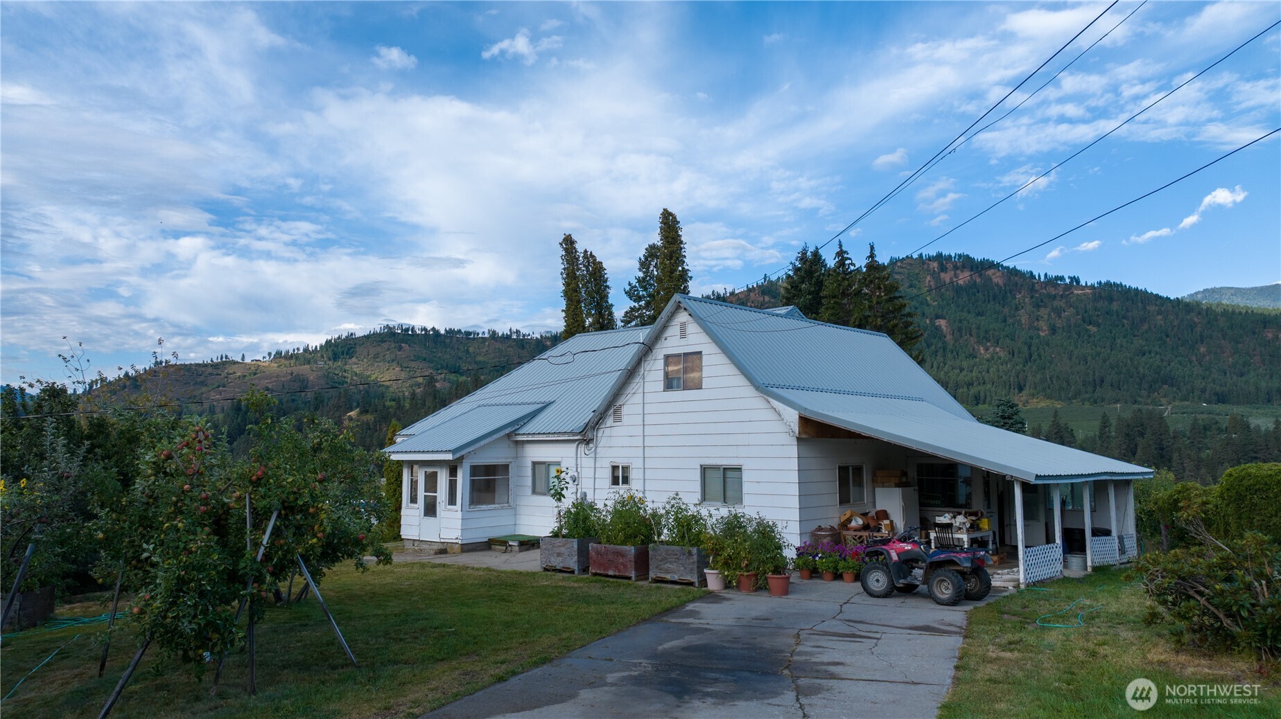 8612 Ludwig Hill Road Peshastin, WA 98847 - Photo 3 of 30 a front view of a house with garden
