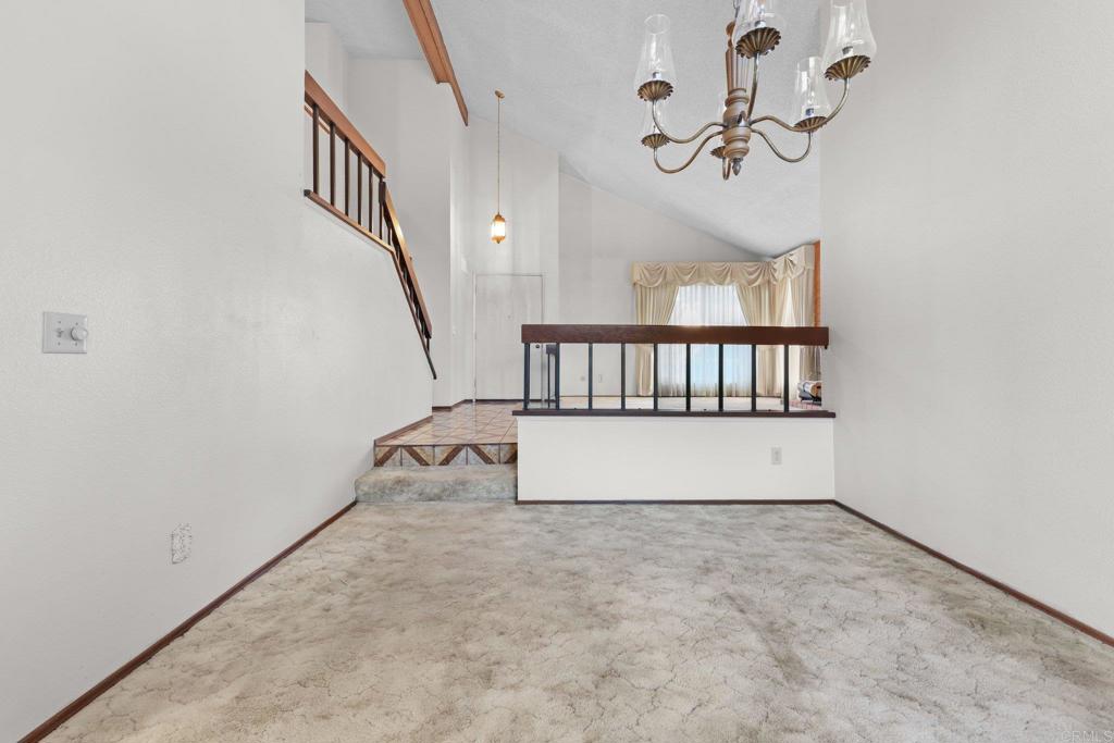 10527 Moorpark Street Spring Valley, CA 91978 - Photo 11 of 42 dining room