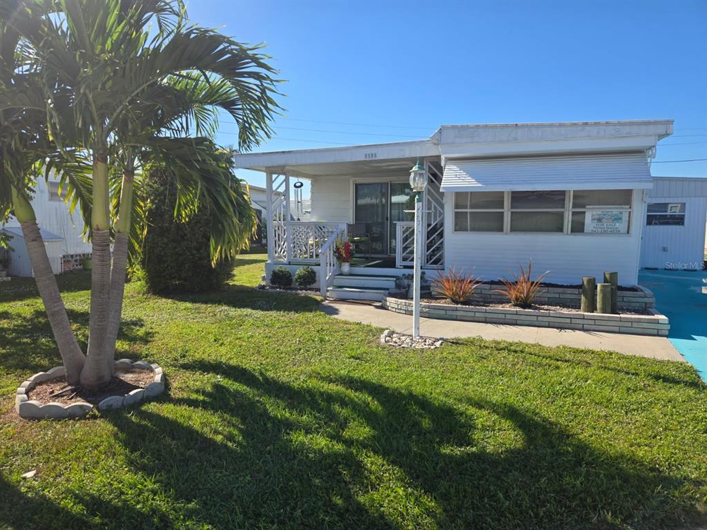 6608 Oregon Street Bradenton, FL 34207 - Photo 2 of 37