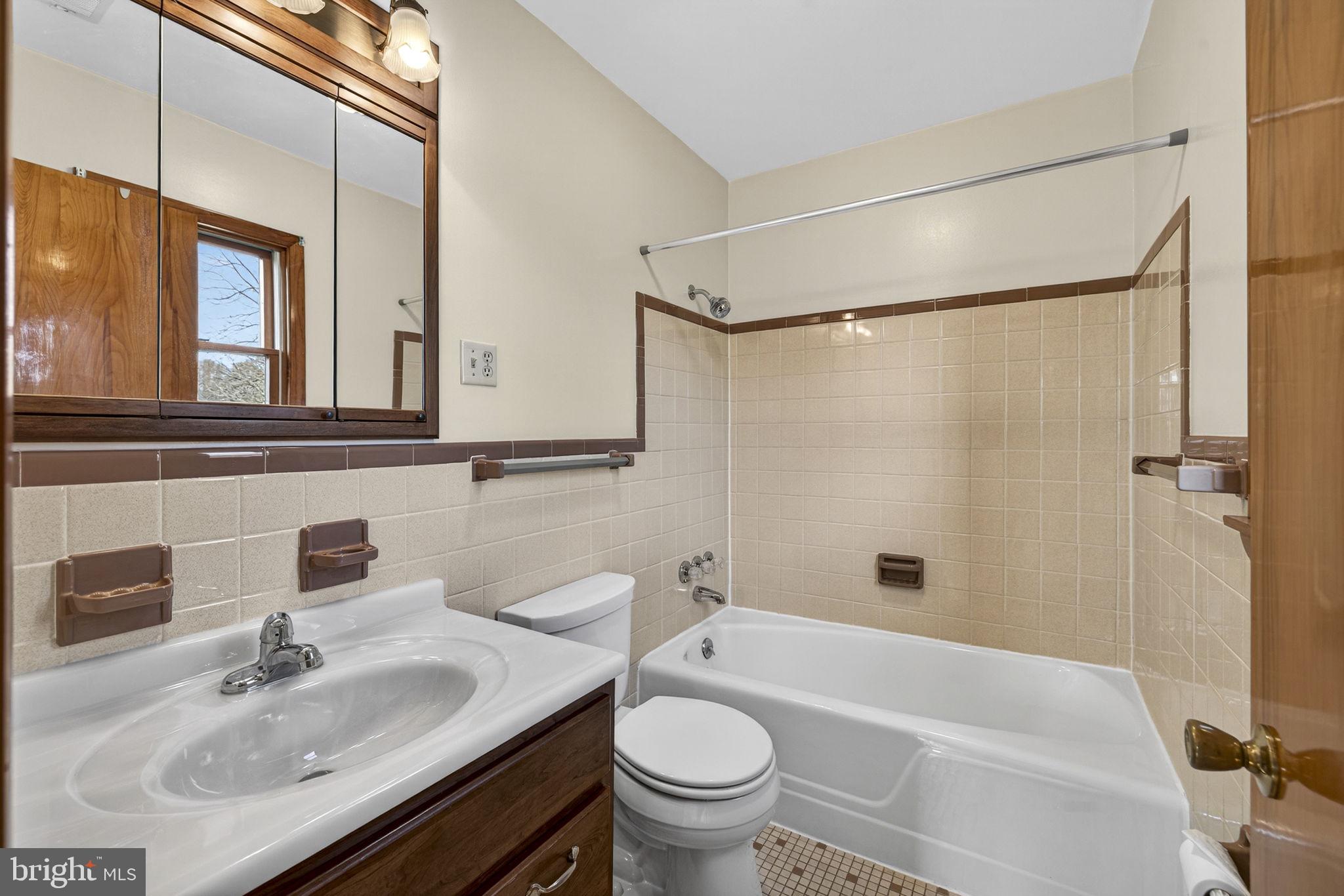 7737 Summit Point Road Charles Town, WV 25414 - Photo 35 of 84