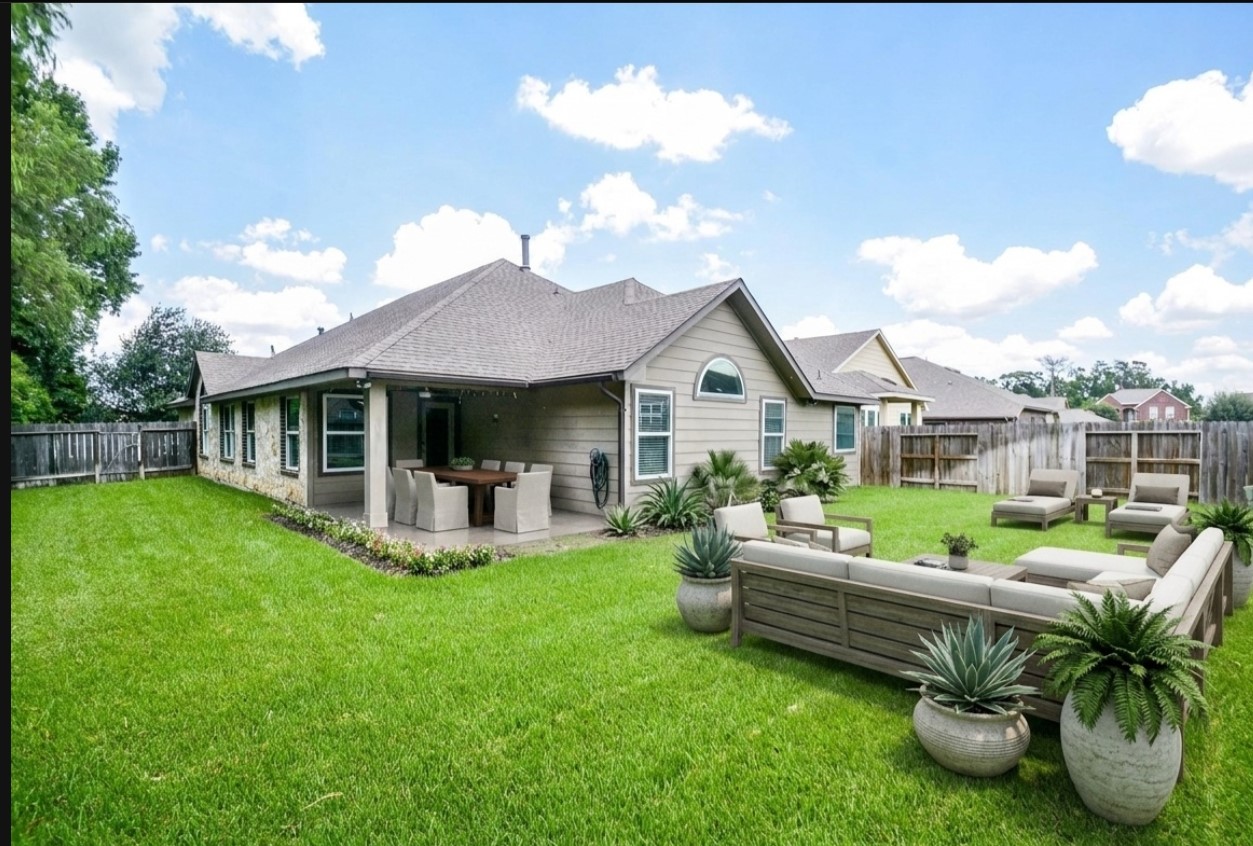 7039 Villa Mountain Lane Spring, TX 77379 - Photo 19 of 28 Backyard virtually stage