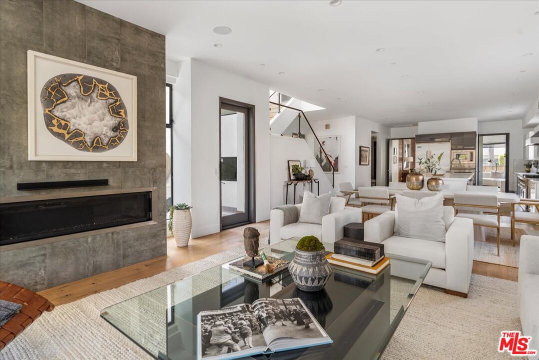 616 North Fuller Avenue Los Angeles, CA 90036 - Photo 21 of 68