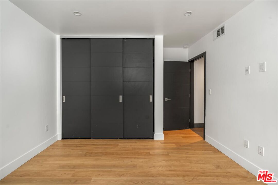 616 North Fuller Avenue Los Angeles, CA 90036 - Photo 30 of 68