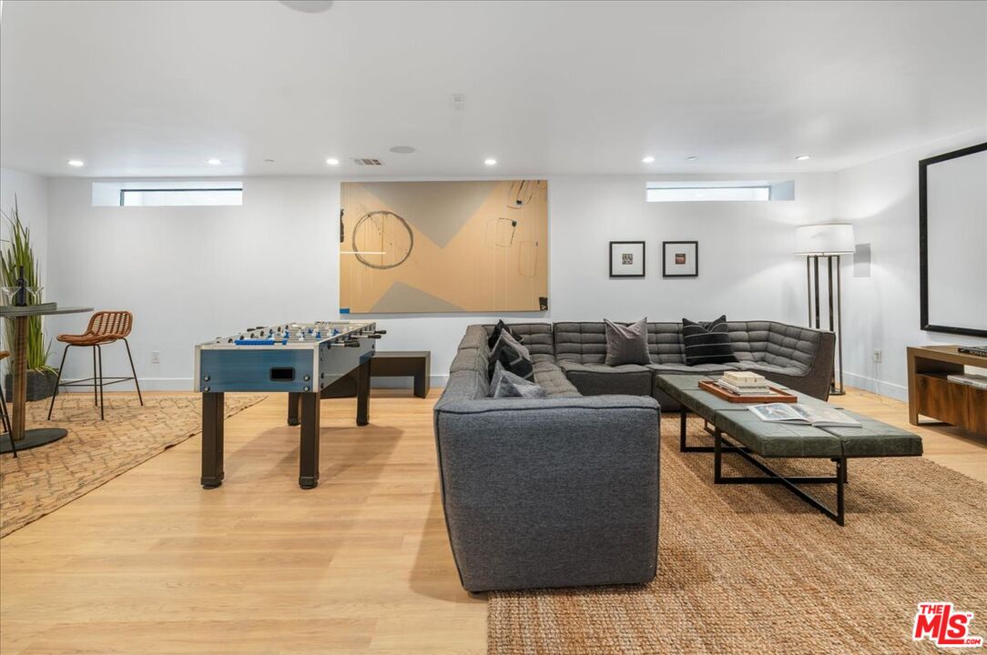 616 North Fuller Avenue Los Angeles, CA 90036 - Photo 32 of 68