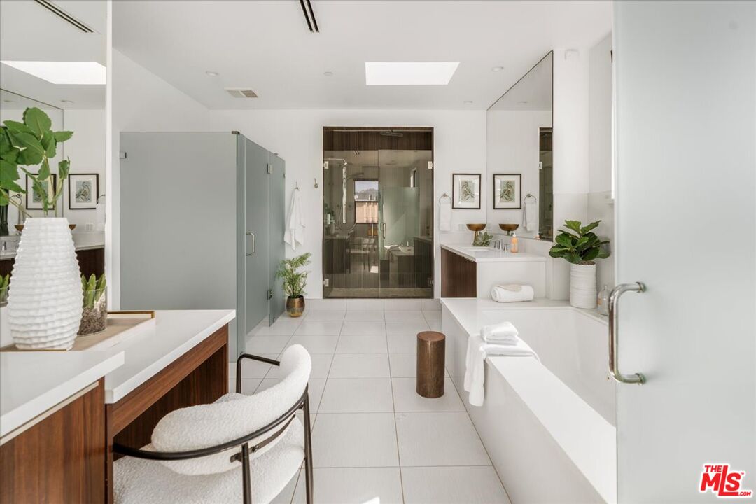 616 North Fuller Avenue Los Angeles, CA 90036 - Photo 50 of 68