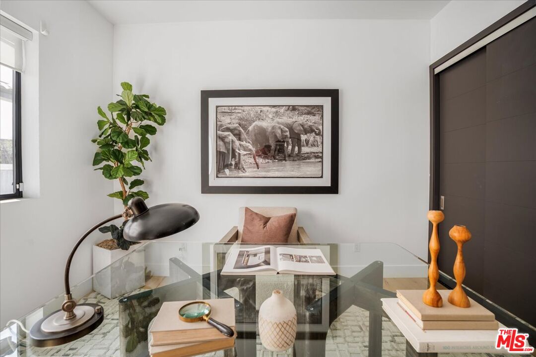 616 North Fuller Avenue Los Angeles, CA 90036 - Photo 5 of 68