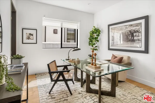 $15,995 | 616 North Fuller Avenue, Los Angeles, CA 90036