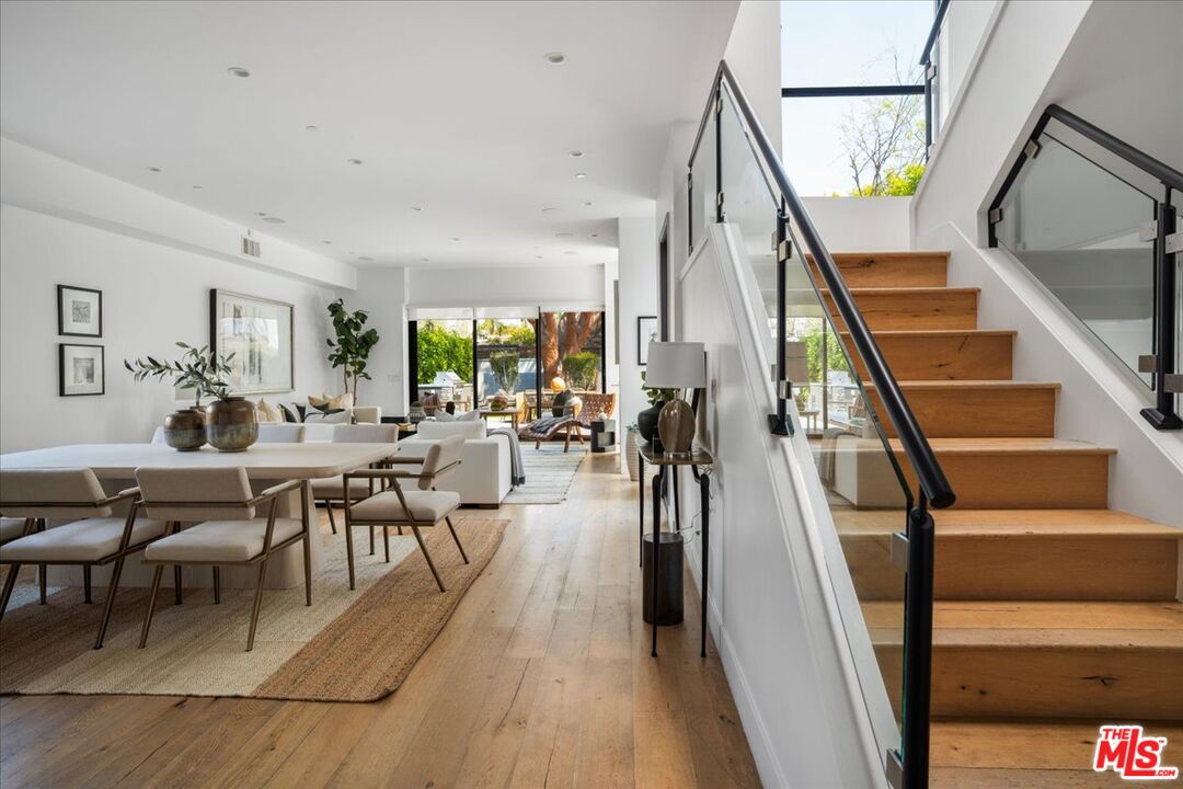 616 North Fuller Avenue Los Angeles, CA 90036 - Photo 10 of 68