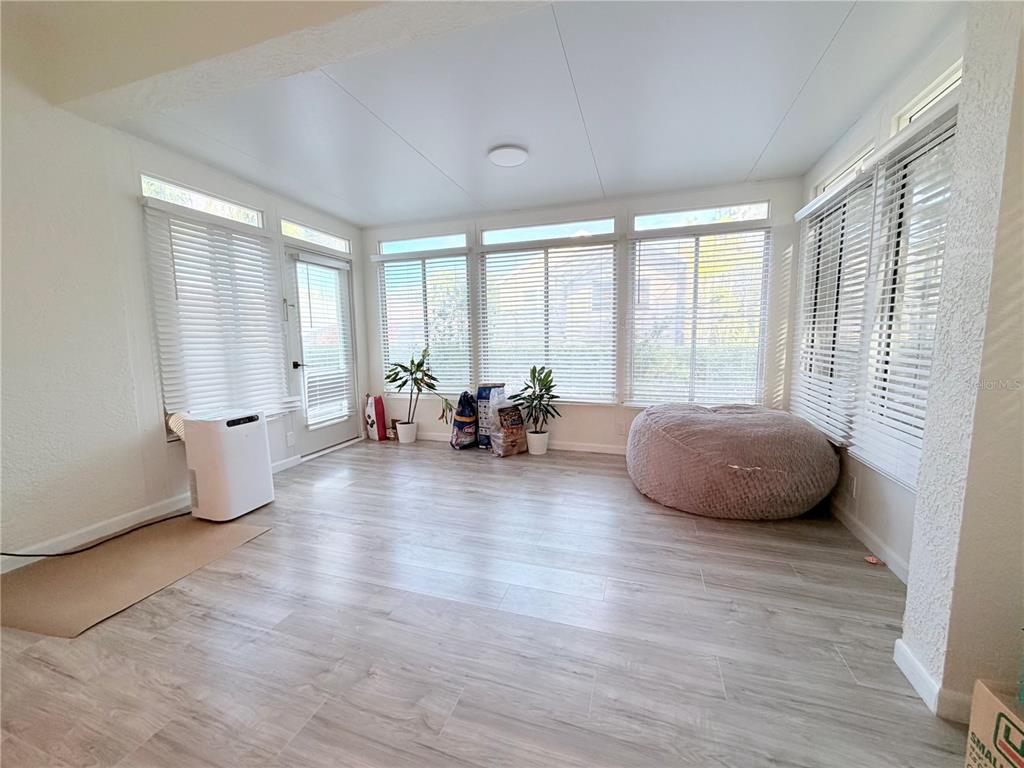 5634 Tanagerlake Road Lithia, FL 33547 - Photo 38 of 46