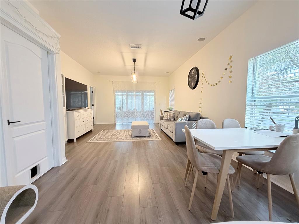 5634 Tanagerlake Road Lithia, FL 33547 - Photo 8 of 46