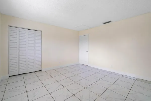 $2,200 | 4094 Kirk Road, Lake Worth, FL 33461