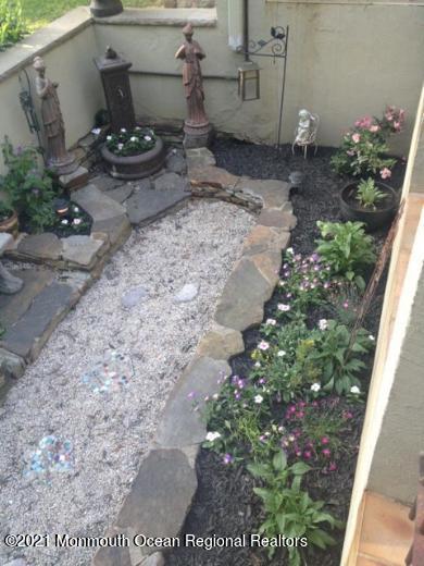 511 Cerrina Road Jackson, NJ 08527 - Photo 3 of 46 a view of a backyard of a house