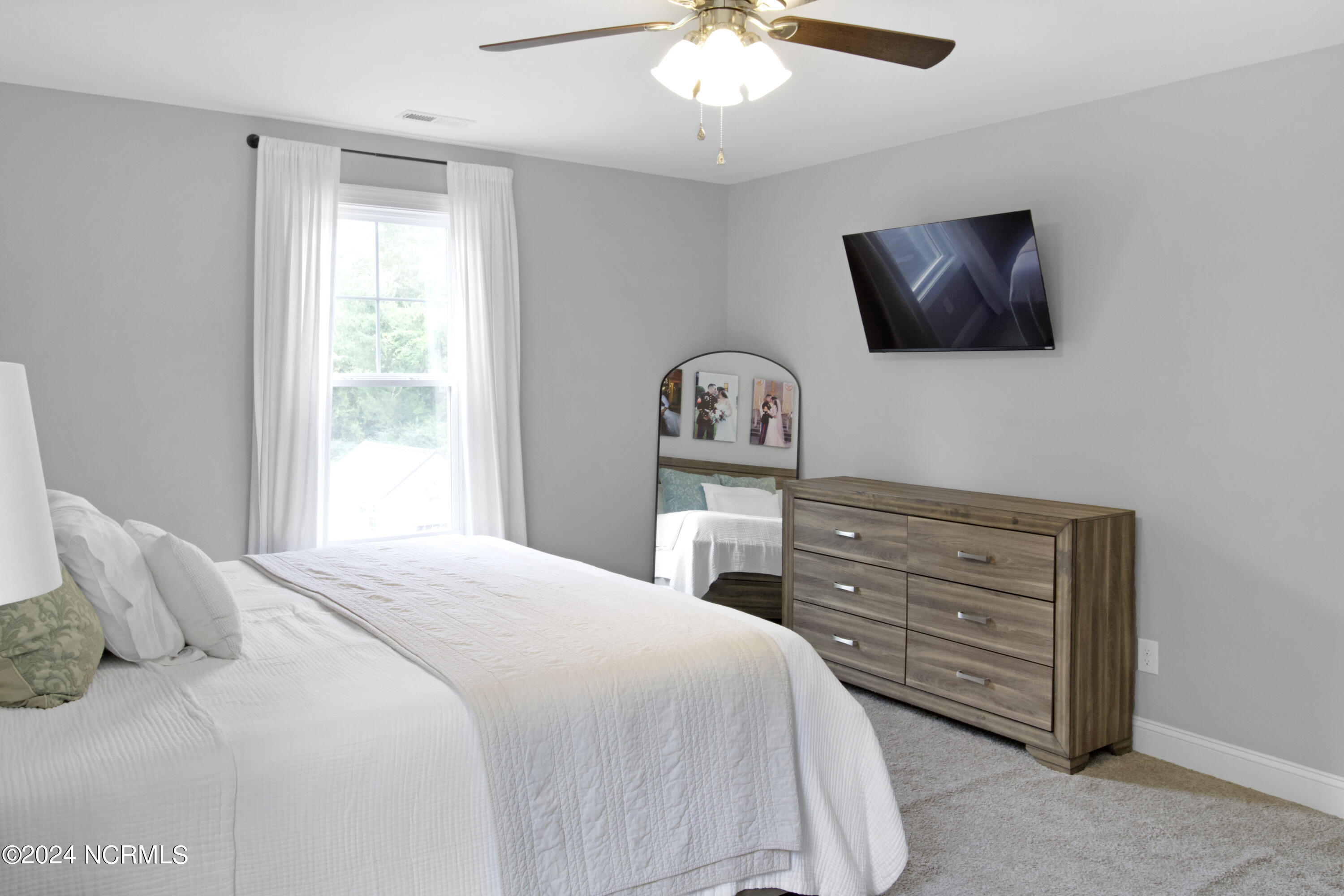 101 Ridge View Drive Jacksonville, NC 28540 - Photo 21 of 53 Owner's Bedroom