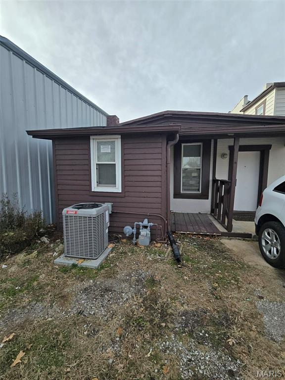 1223 West Main Street Belleville, IL 62220 - Photo 6 of 13