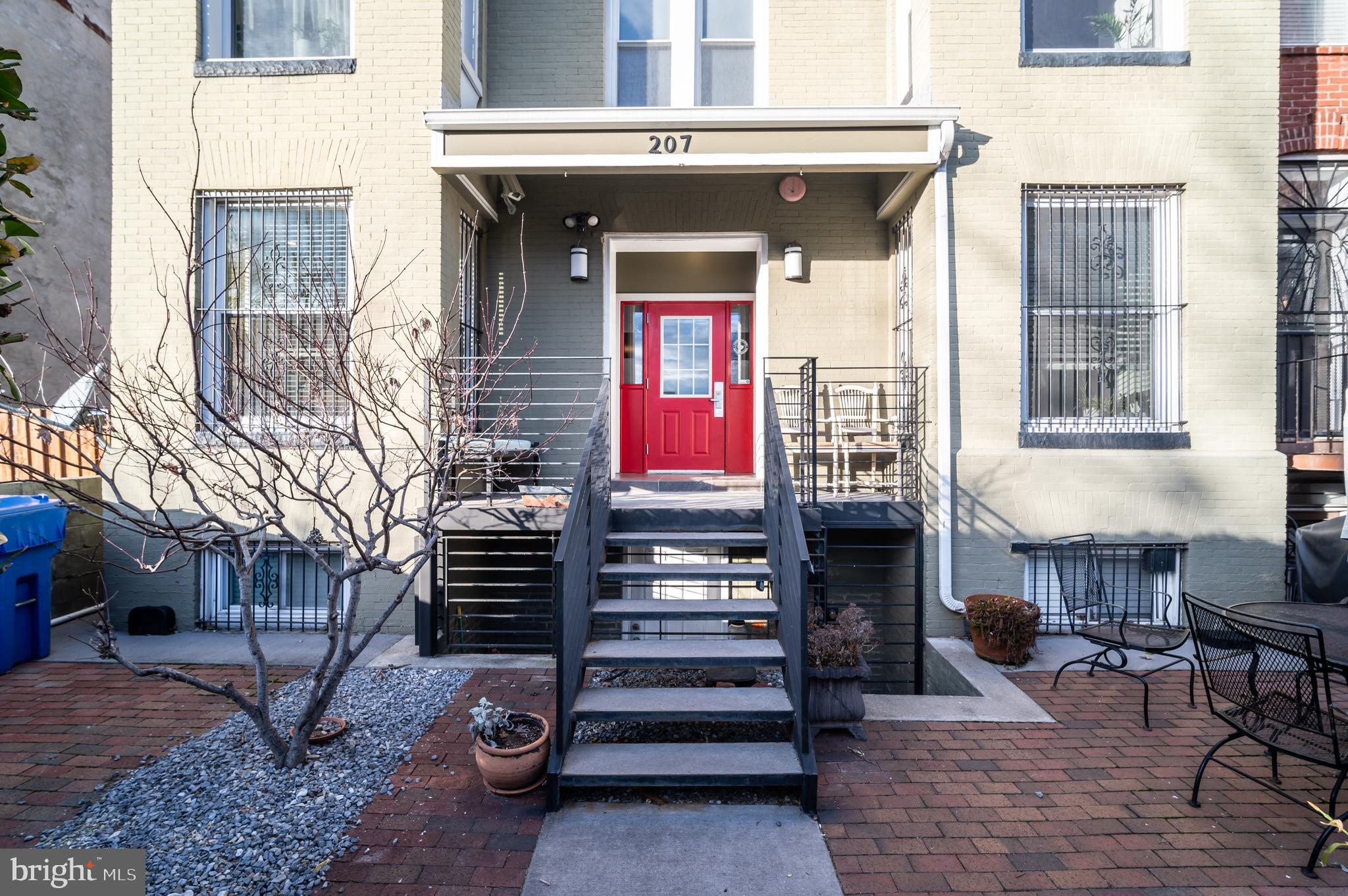 207 R Street Northwest, Unit 5 Washington, DC 20001 - Photo 2 of 22