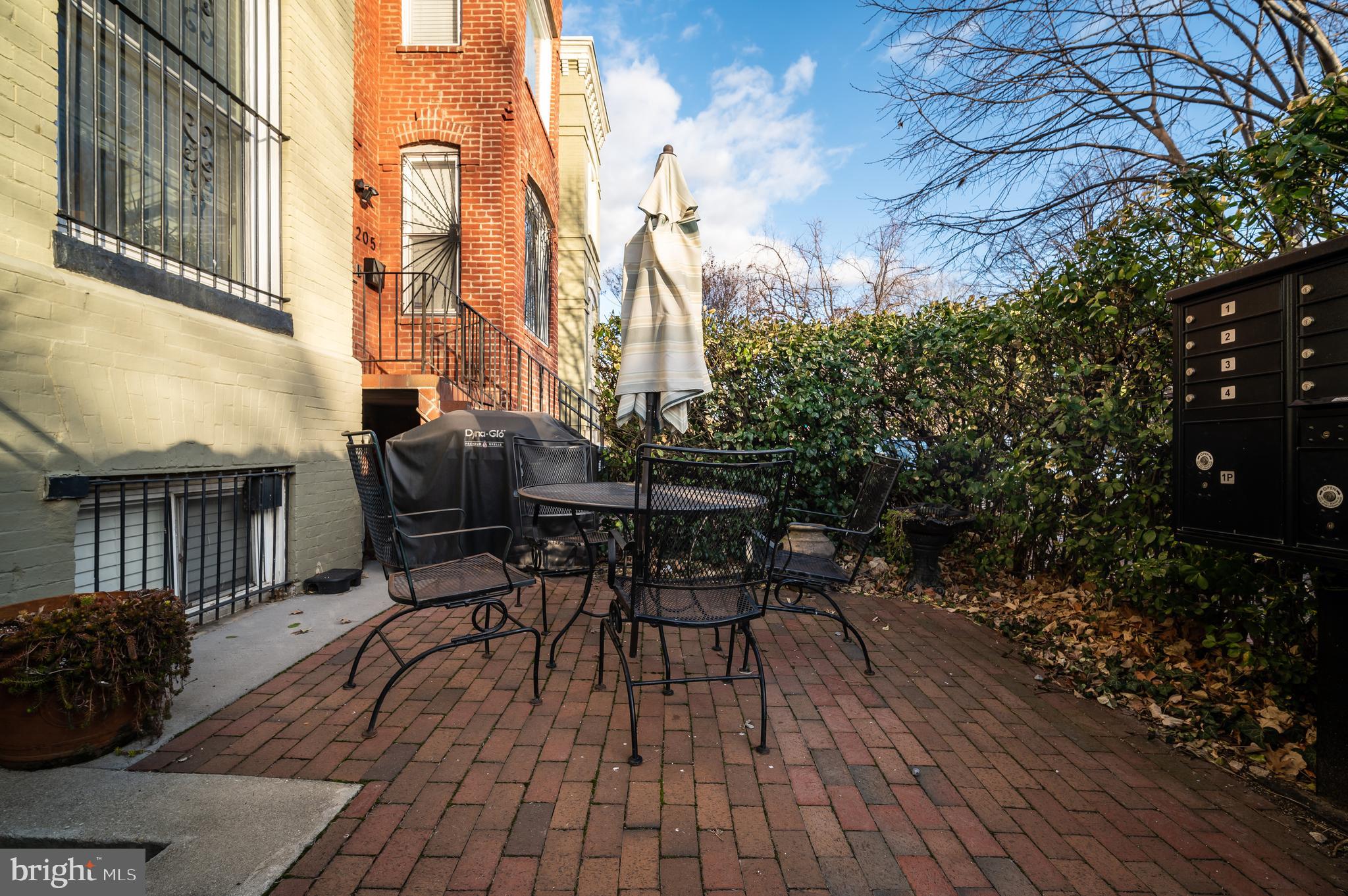 207 R Street Northwest, Unit 5 Washington, DC 20001 - Photo 21 of 22