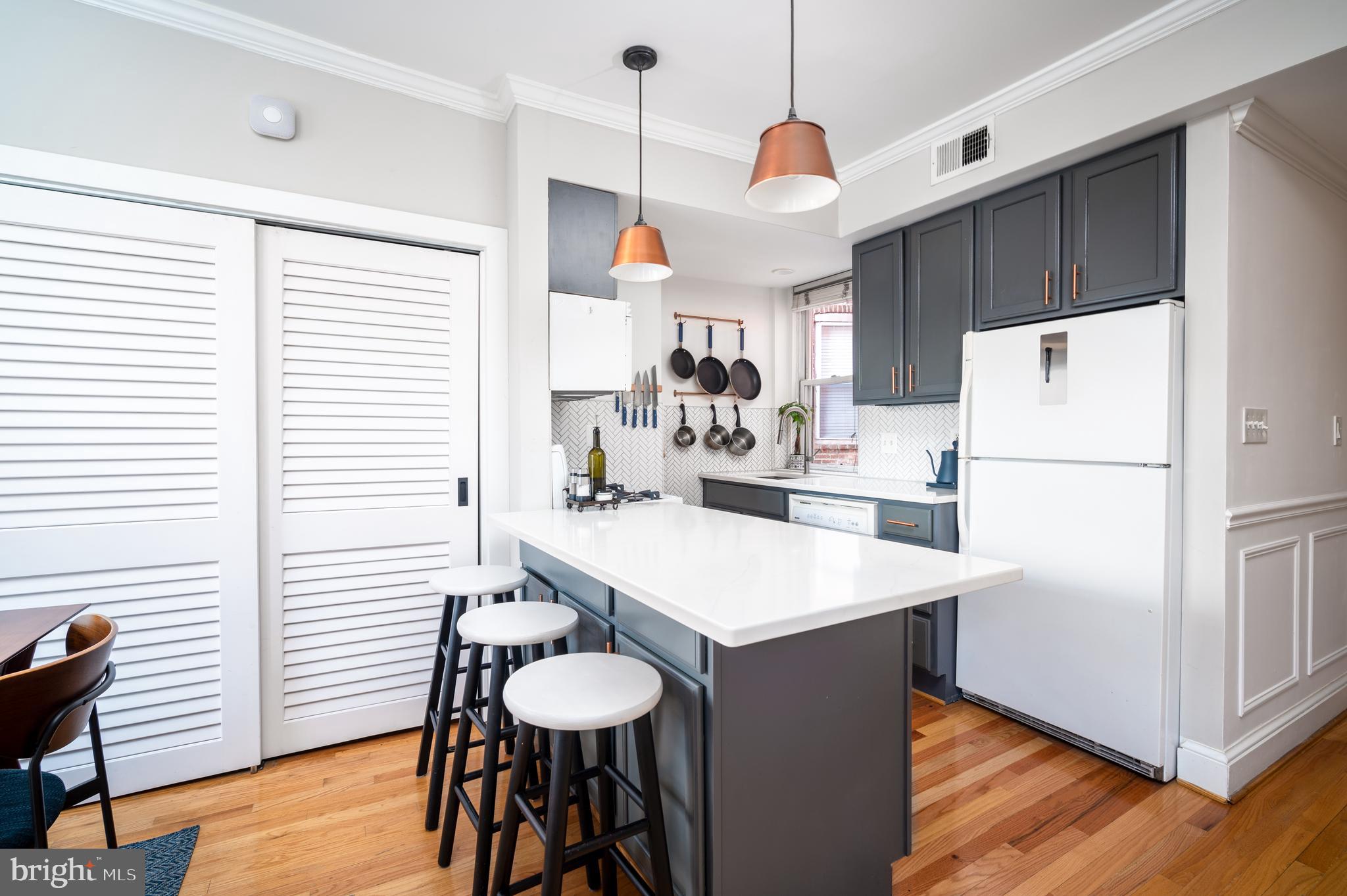 207 R Street Northwest, Unit 5 Washington, DC 20001 - Photo 3 of 22