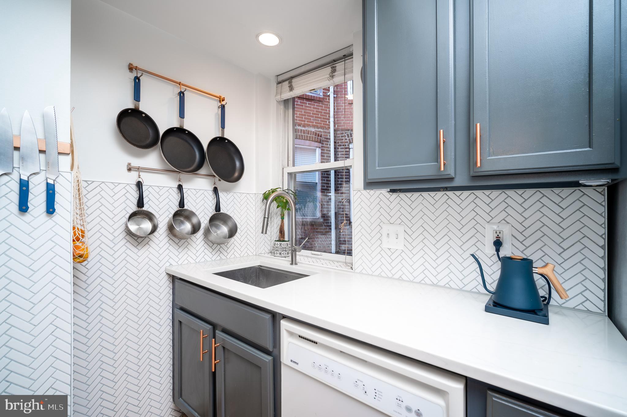 207 R Street Northwest, Unit 5 Washington, DC 20001 - Photo 4 of 22