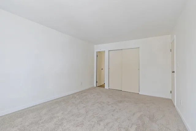 $175,000 | 4602 Northfox Lane, Unit 7, McHenry, IL 60050