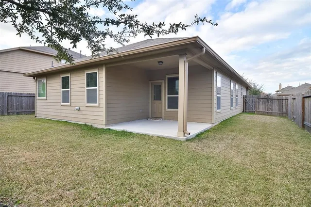 $1,775 | 11427 Barbican Court, Conroe, TX 77304