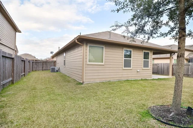 $1,775 | 11427 Barbican Court, Conroe, TX 77304