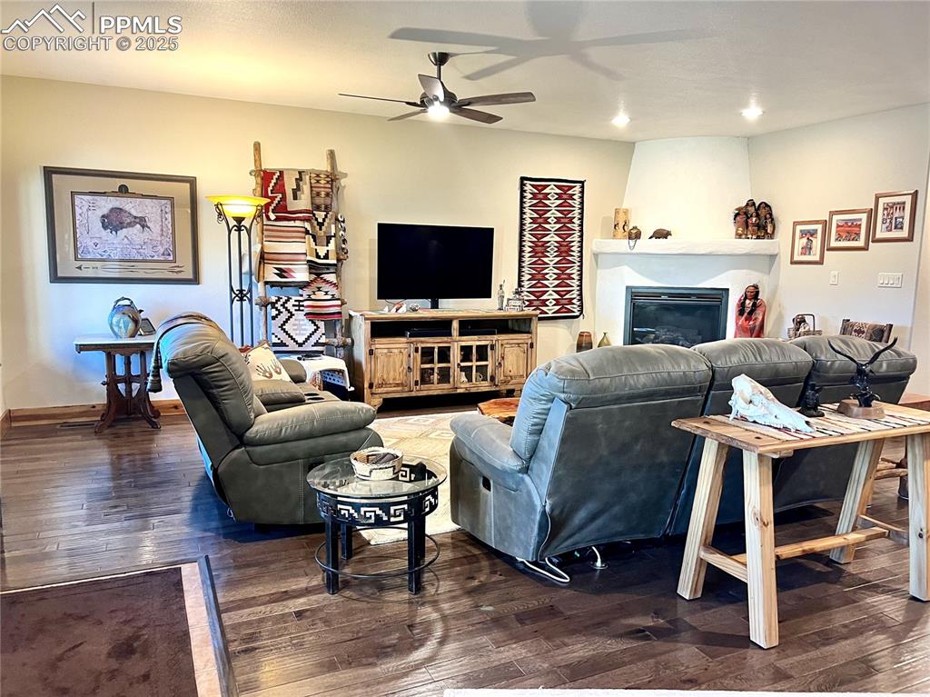 111 Rocchio Drive Florence, CO 81226 - Photo 5 of 45