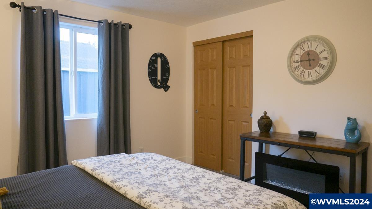 807 Walker Road Lebanon, OR 97355 - Photo 11 of 25 Gallery Image 11