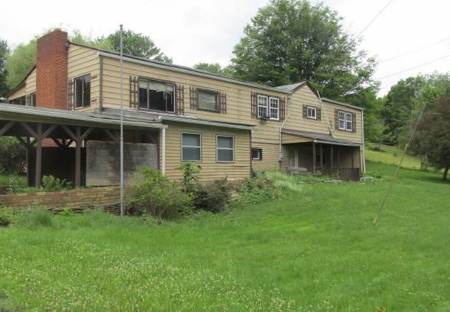 320 Moore Road Washington, PA 15301 - Photo 1 of 13