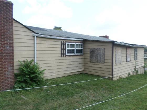 320 Moore Road Washington, PA 15301 - Photo 6 of 13