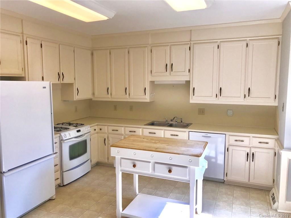 3326 Sharon Road, Unit 2 Charlotte, NC 28211 - Photo 6 of 33